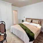 Large With Terrace - Very New