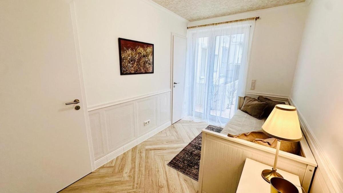 Large With Terrace - Very New