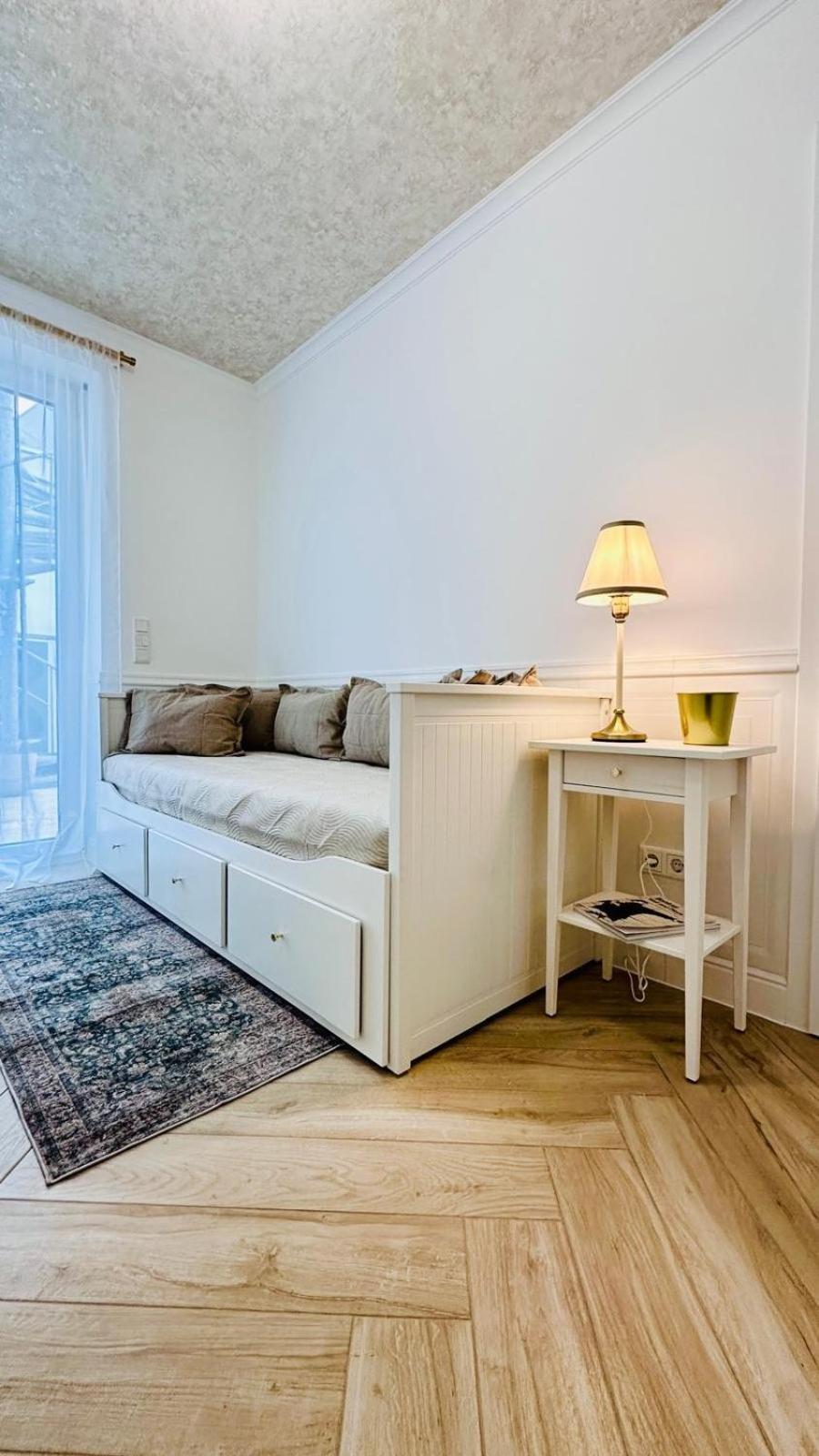 Apartment Large With Terrace - Very New