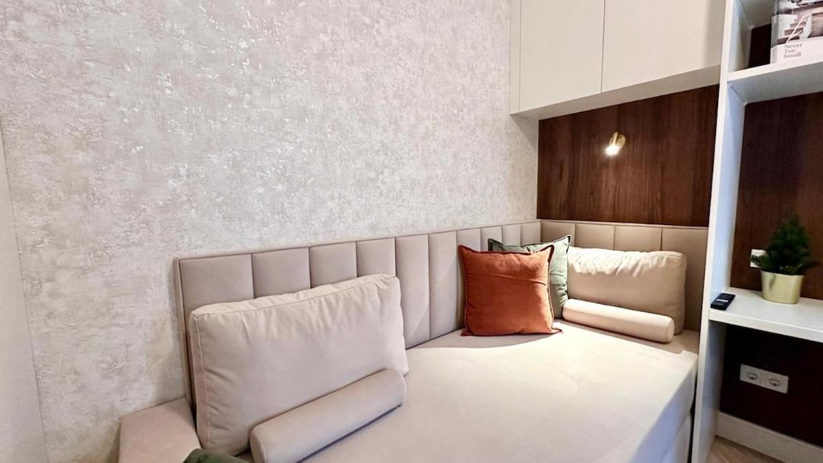 Apartment Large With Terrace - Very New