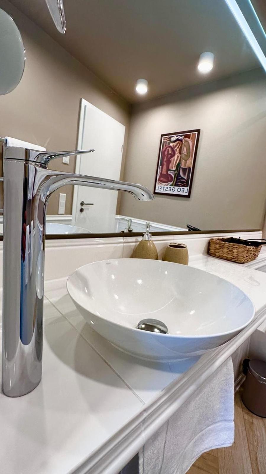 Apartment Large With Terrace - Very New *