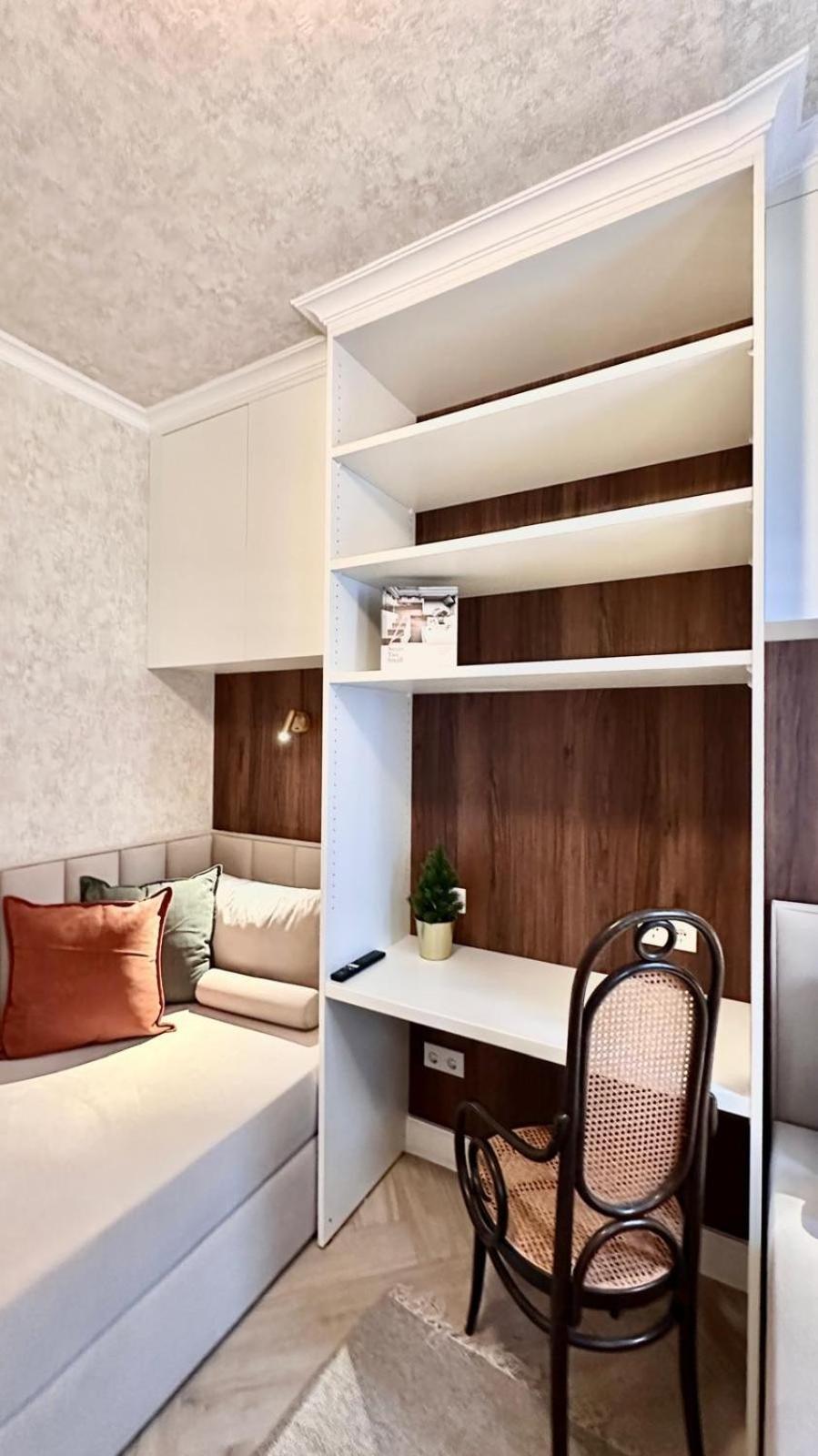 Large With Terrace - Very New Apartment *