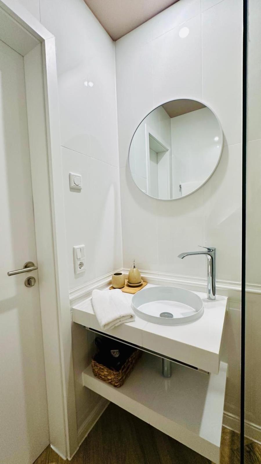 Large With Terrace - Very New Apartment *